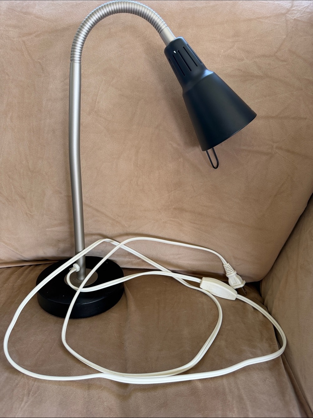 Metal Gooseneck Desk Lamp with Silver Neck